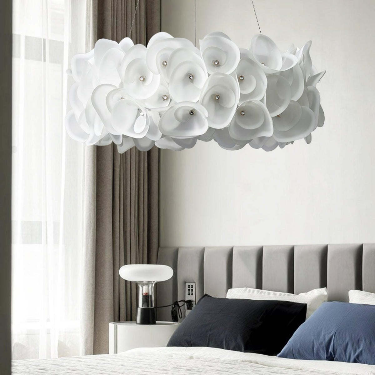 White Hydrangea Pendant Lamp