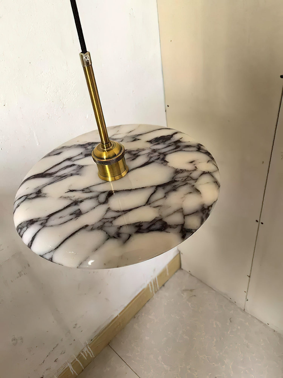 Zat Marble Pendant Lamp