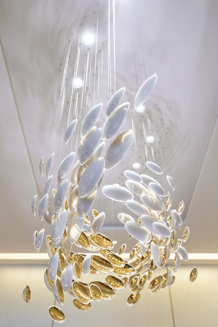Modern Artistic Golden Dragon Egg Glass Pendant Ceiling Light for Dining Room