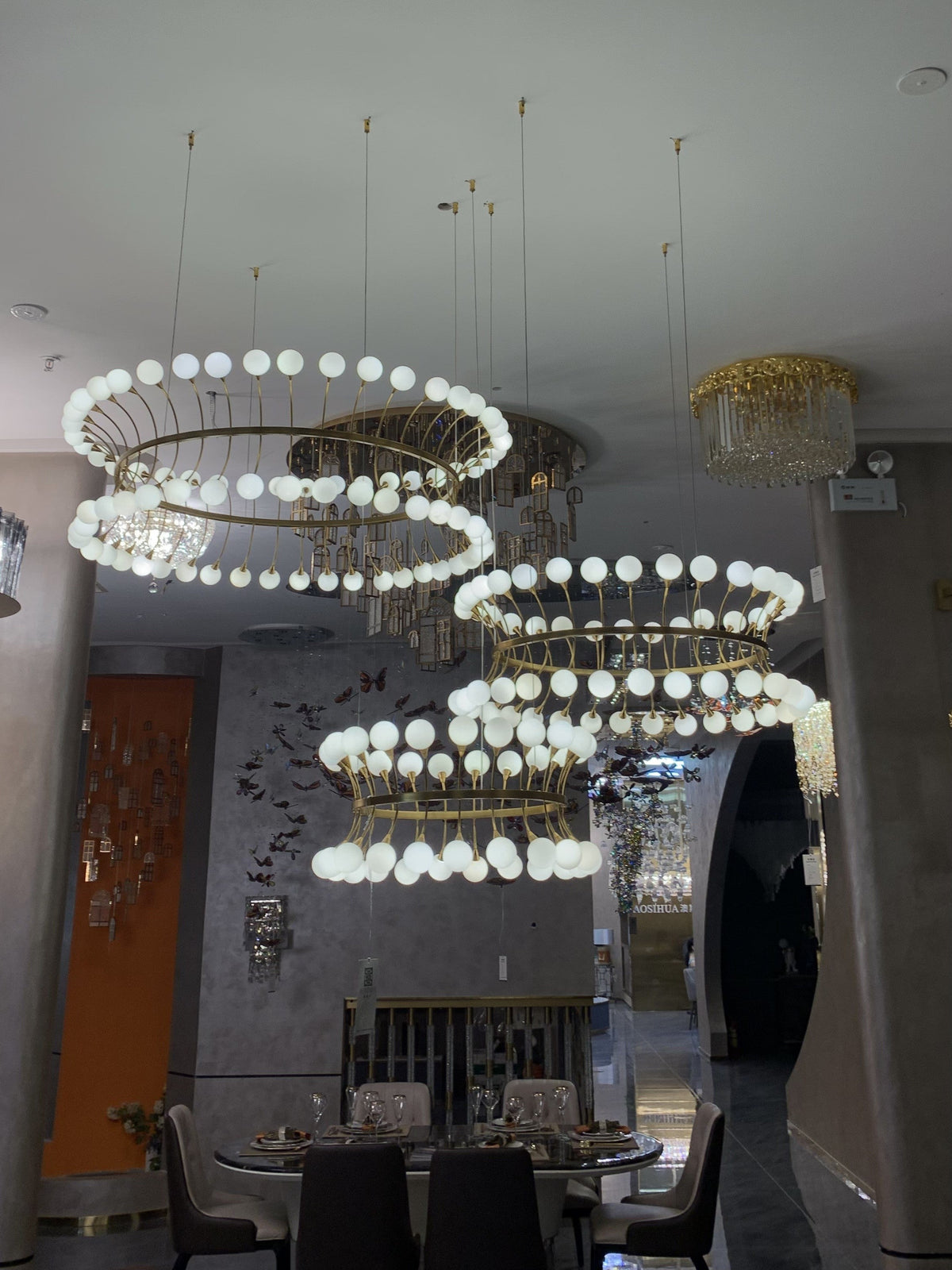 Modern Style Egg Light in Gold Finish for Living Room / dining Room / bedroom