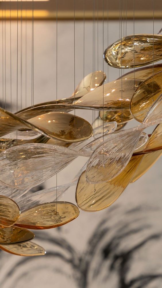 Luxury Glass Leaves Floating Chandelier with High-Quality Finish for Hotel, Villa, Living Room