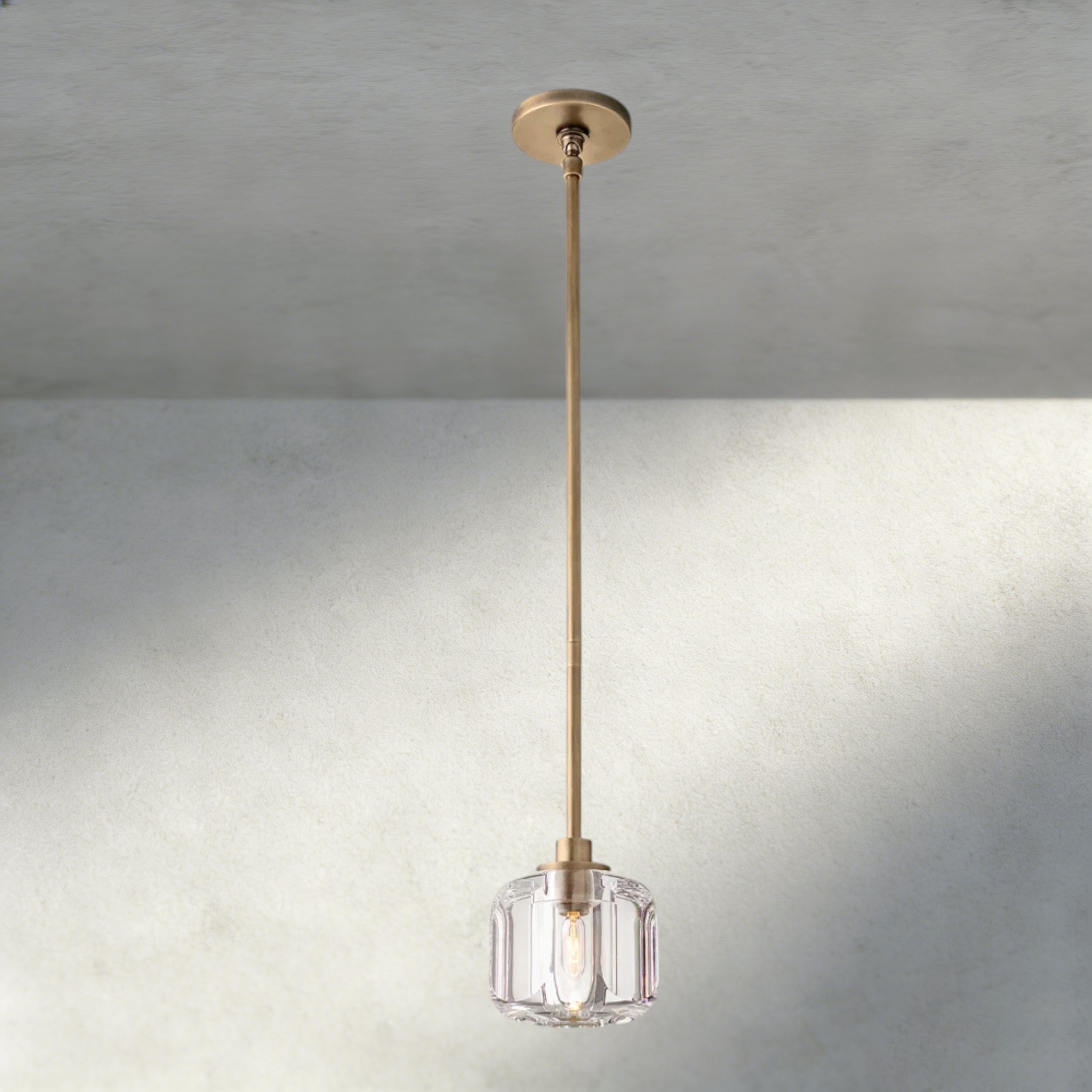 Demaret Pendant
