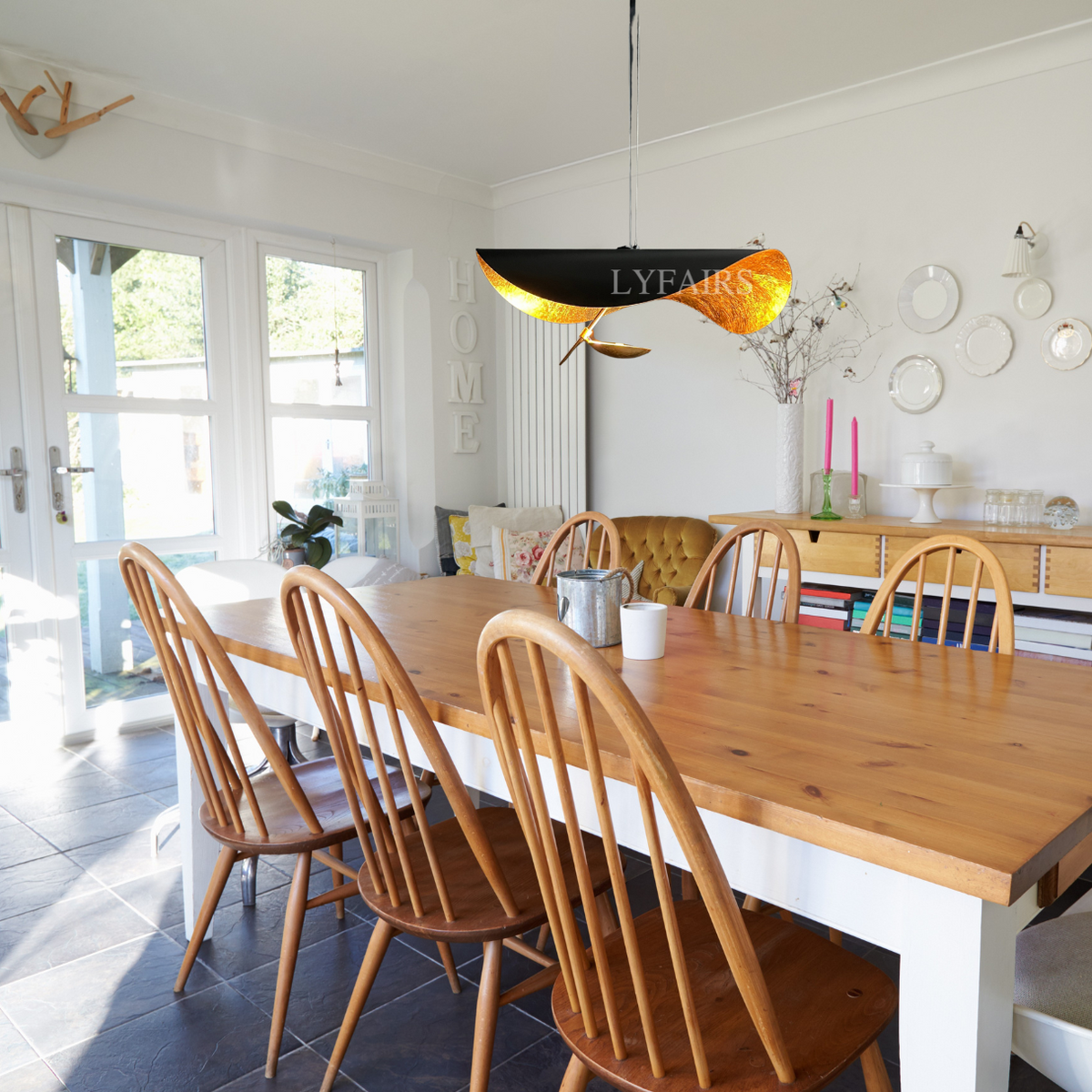 Modern Art Hat-Shaped Gold Leaf Metal Pendant Chandelier for Living and Dining Room