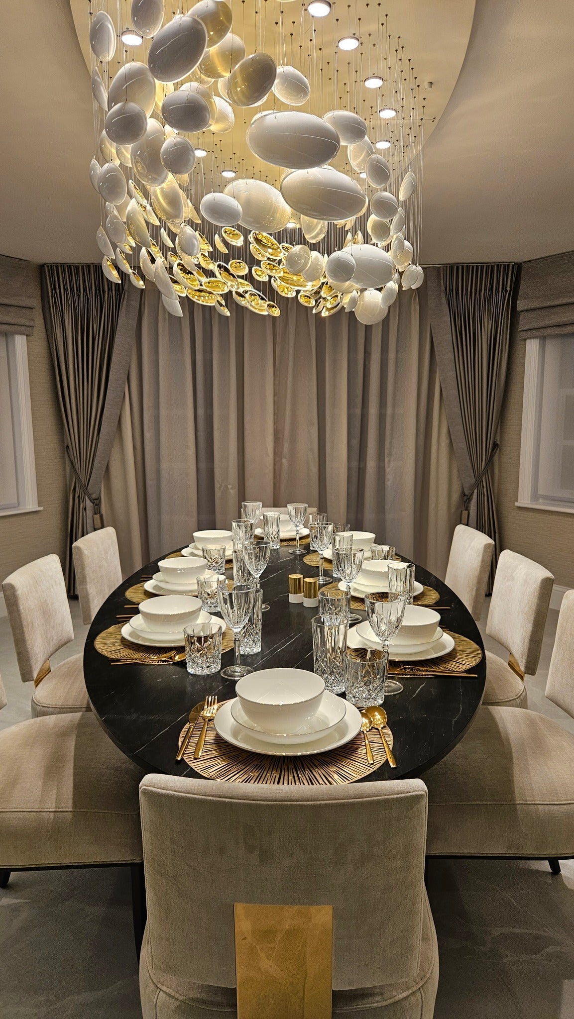 Modern Artistic Golden Dragon Egg Glass Pendant Ceiling Light for Dining Room