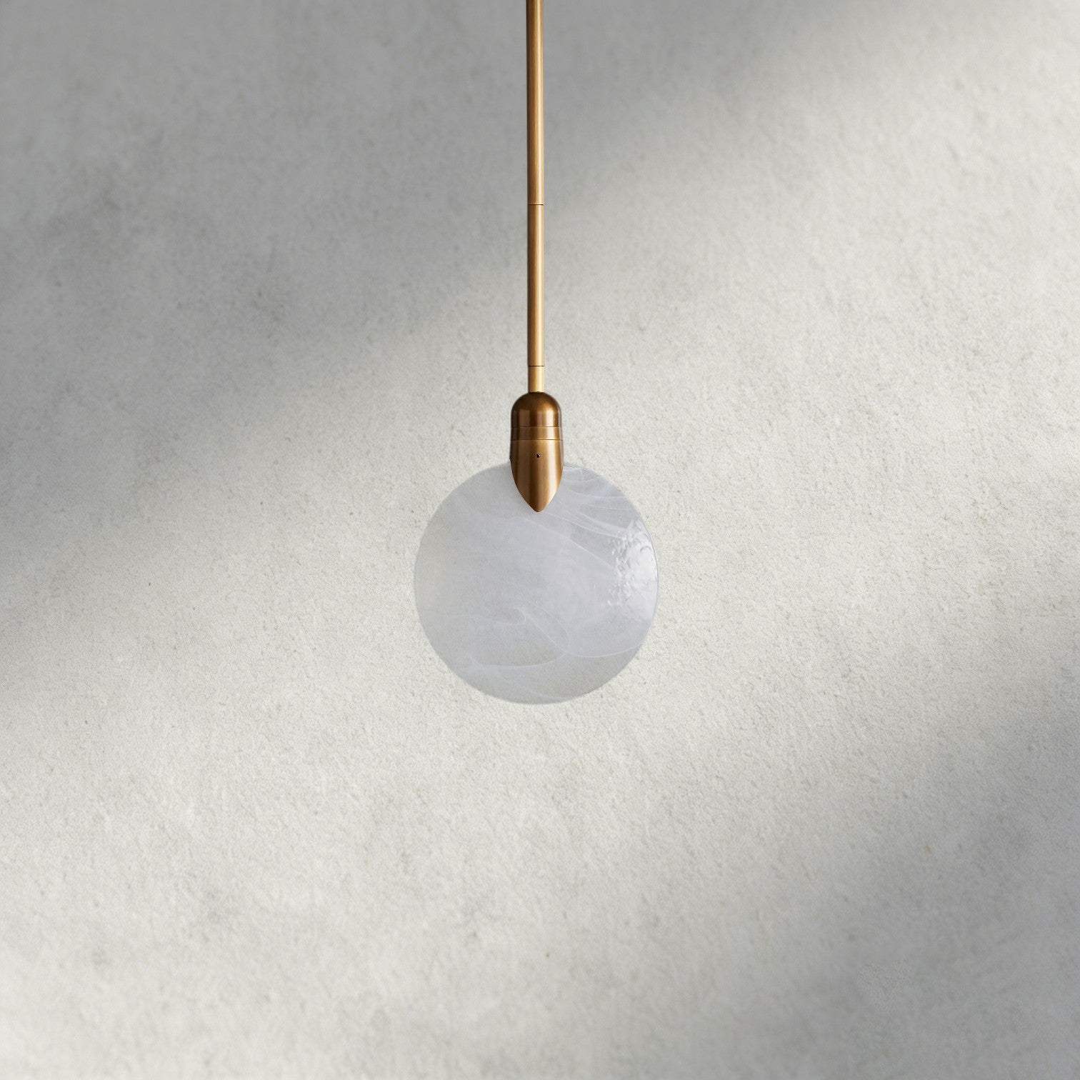 Lyla Single Pendant