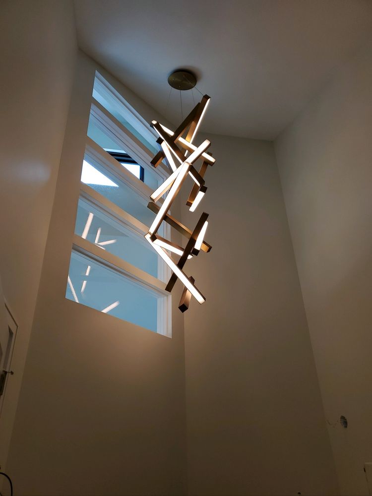 Modern Vertical Geometric Aluminum Chandelier for Staircase / foyer / high-Ceiling