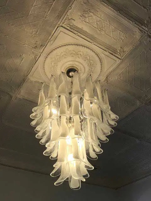 Murano Glass Chandelier – 75 Petals – Transparent