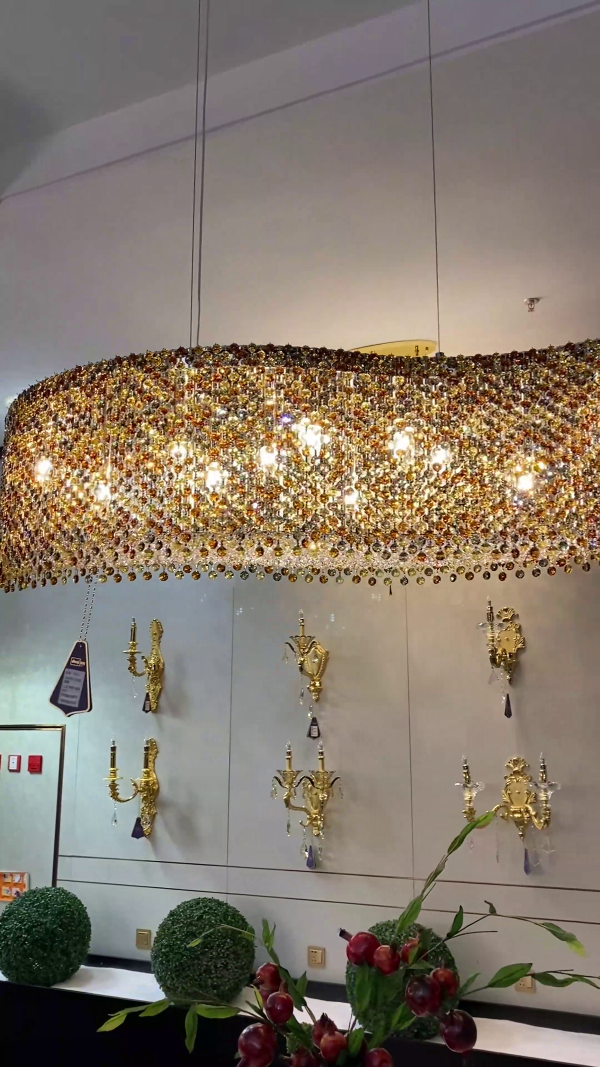 Italian Modern Light Luxury Round / wavy Crystal Chandelier Decorative Light for Living Room / dining Room