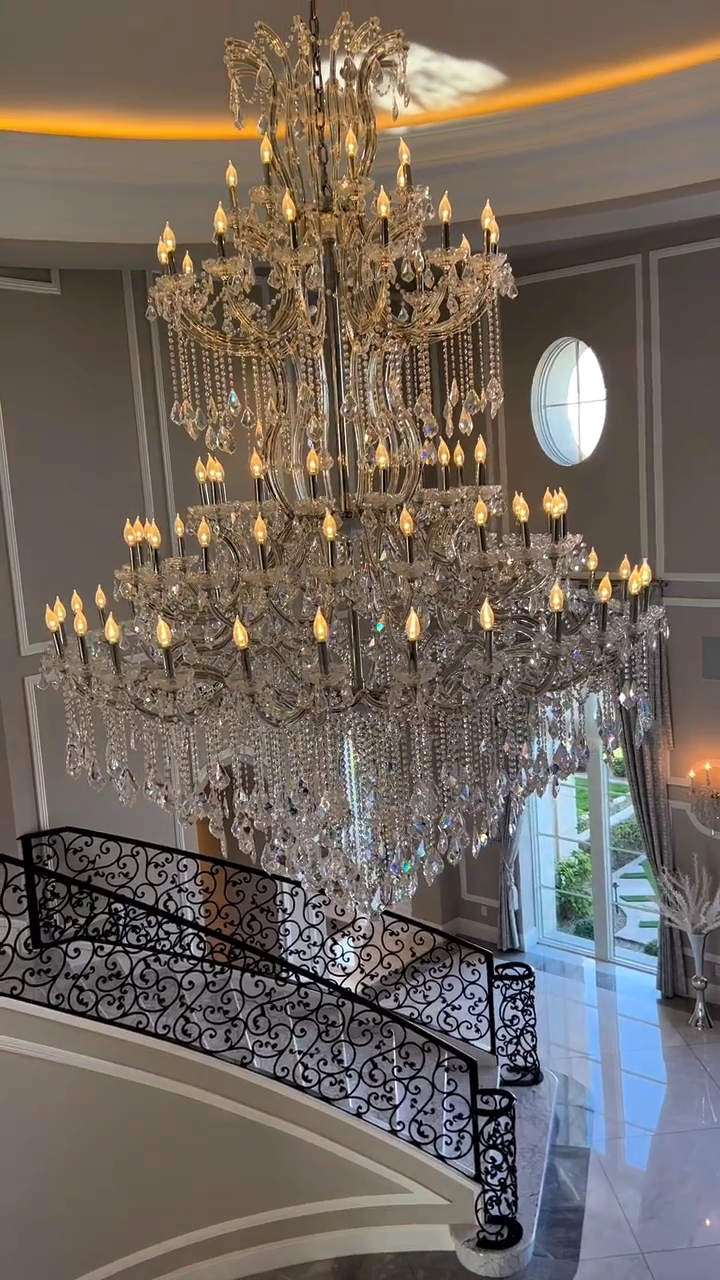 Traditional Candle-Shaped Crystal Chandelier with K9 Crystal Finish for Staircase Foyer Living