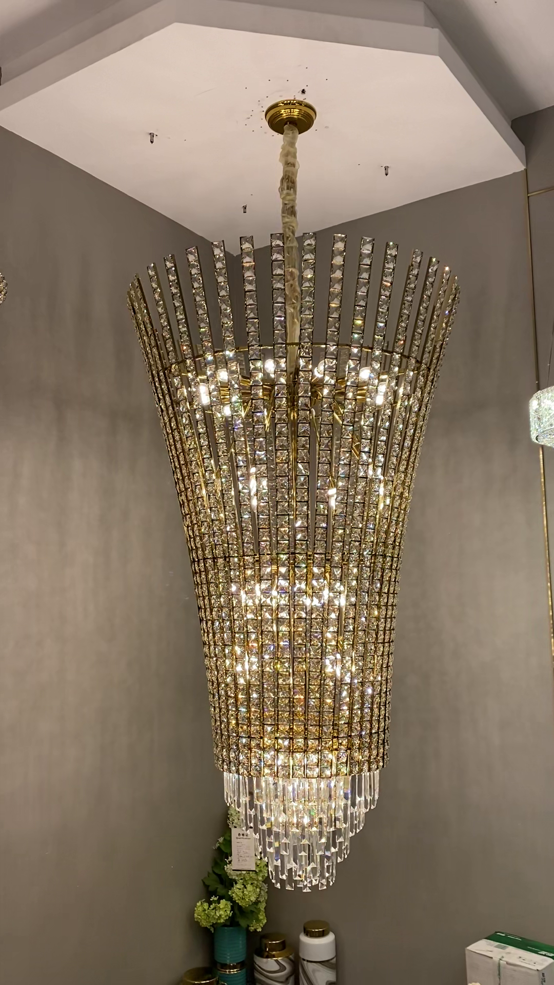 New Luxury Creative Multi-Tiered Crystal Chandelier in Champagne Gold Finish for Living / dining Room /