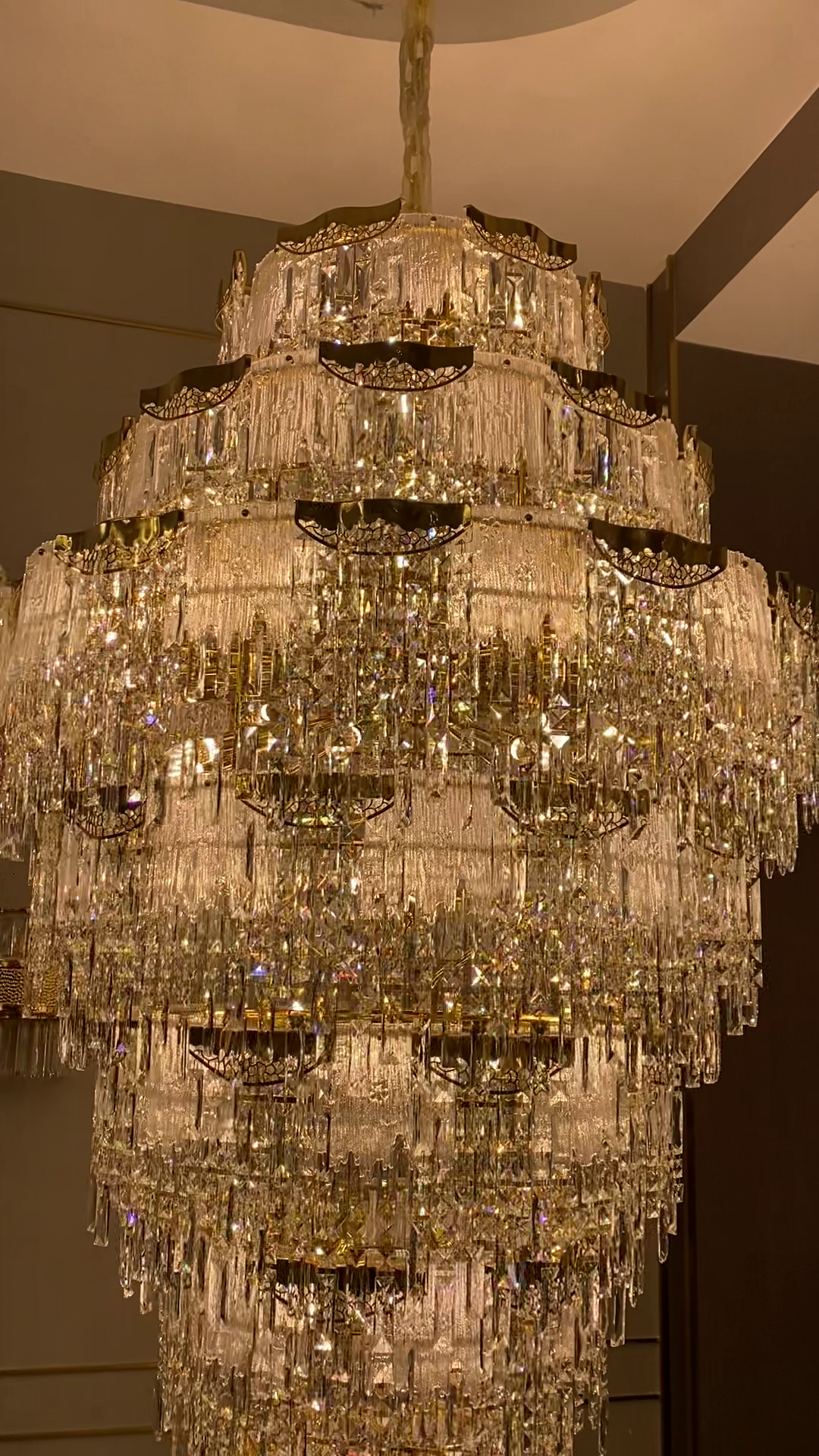 Luxury Extra Large Multi-Tier Meilting Ice Crystal Chandelier for Staircase / foyer / entryway / hotel