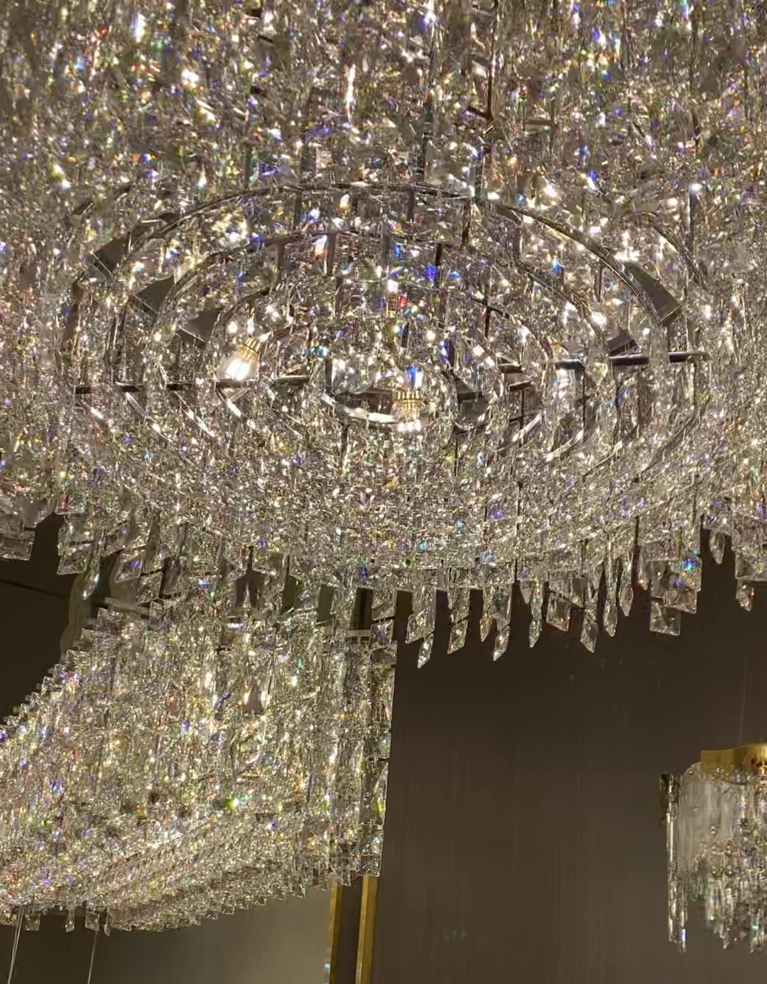 Modern Luxury Round / rectangle Ice Crystal Chandelier in Chrome Finish for Living / dining Room / bedroom