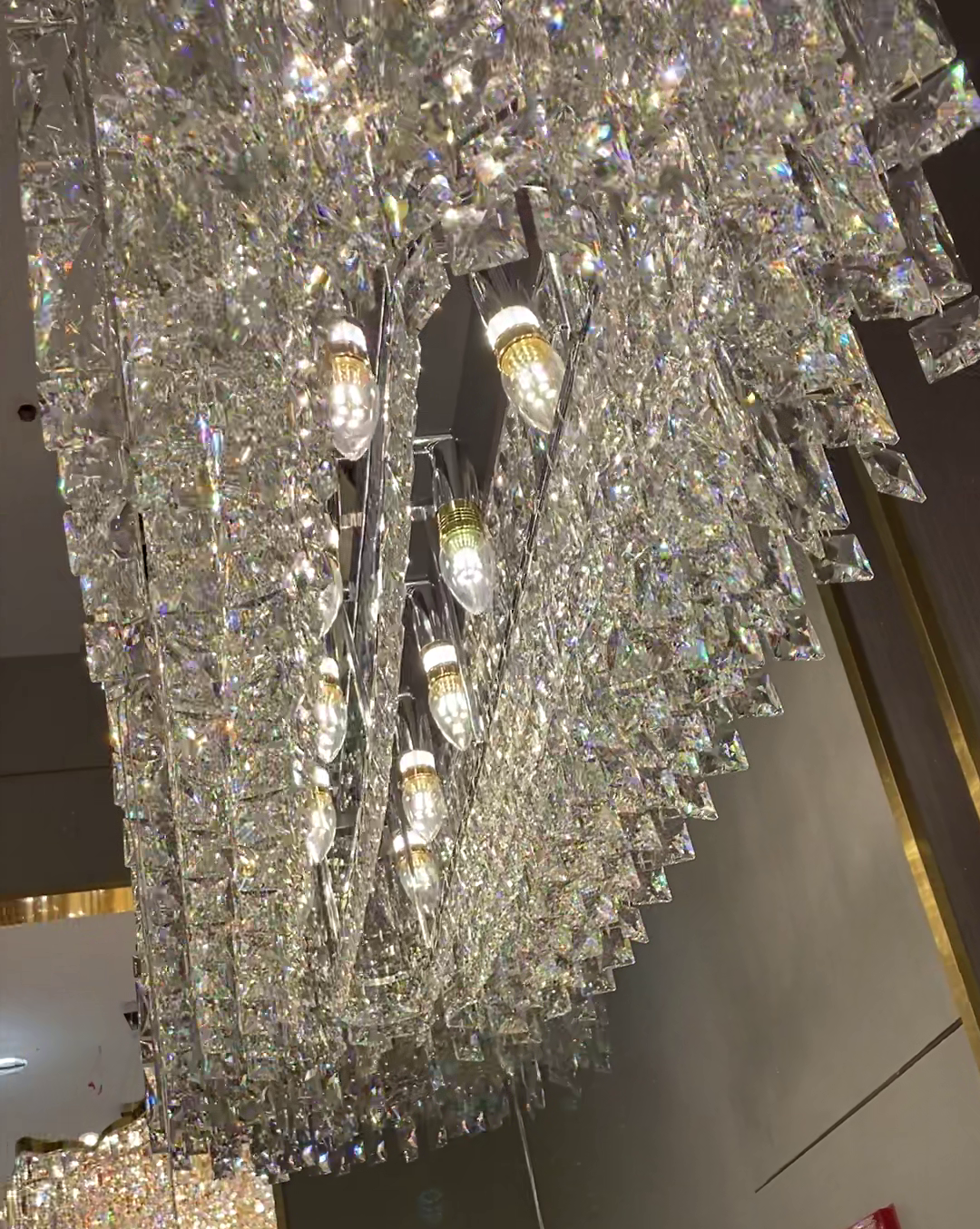 Modern Luxury Round / rectangle Ice Crystal Chandelier in Chrome Finish for Living / dining Room / bedroom