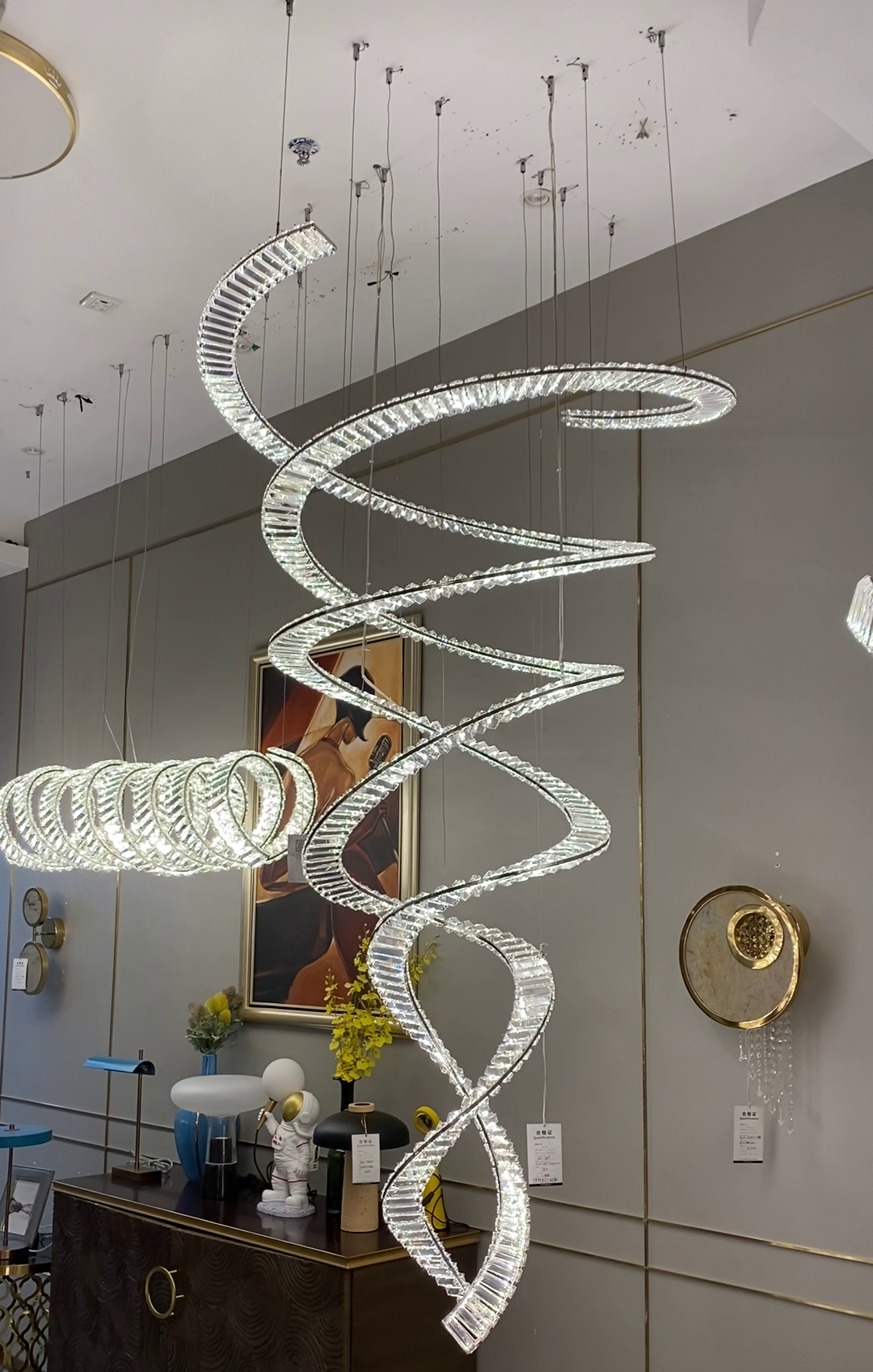 Designer Foyer Living Room Ceiling Light Stylish Spiral Crystal Chandelier for Hotel Entrance