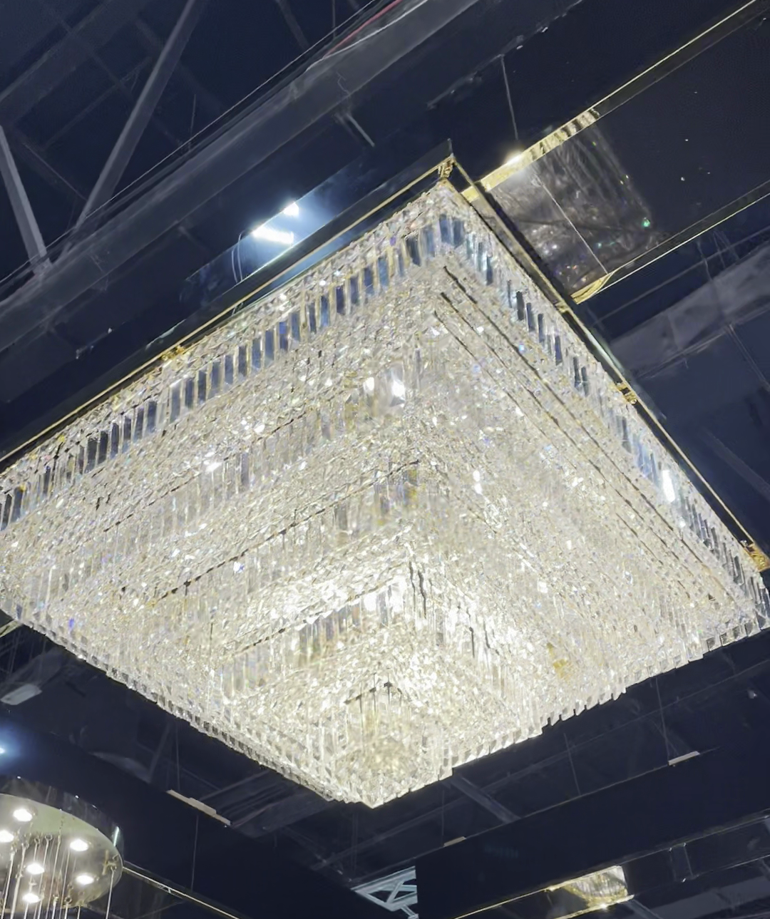 Modern Square Crystal and Metal Chandelier for Living Room and Bedroom