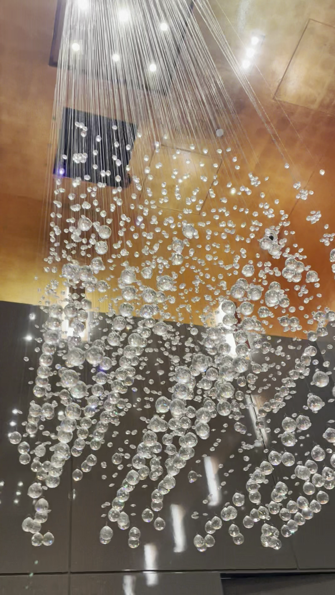 Crystal and Metal Floating Raindrop Chandelier for Staircase Foyer Living Room Entryway