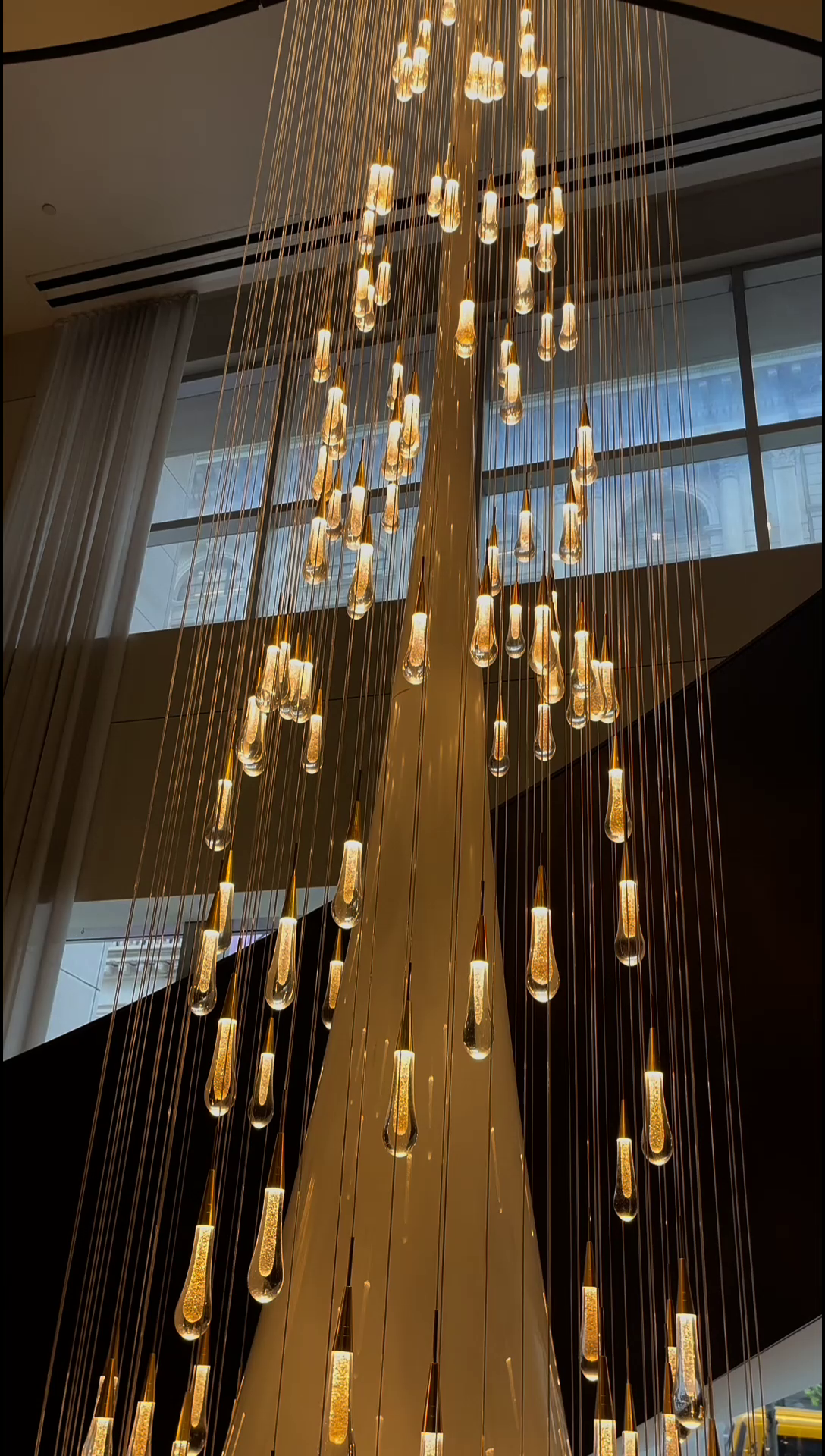Modern Cascade Raindrop Round Spiral Crystal Chandelier for Staircase / foyer