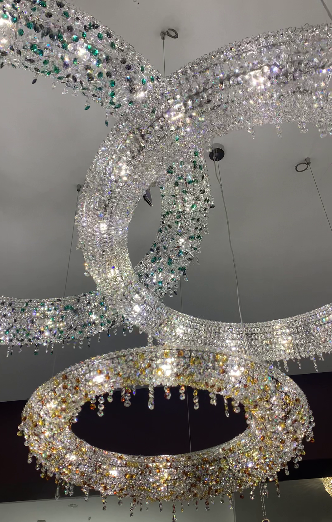Unique Eccentric Circle Colorful Crystal Beads Chandelier Luxury Ceiling Lamp for Living / dining Room