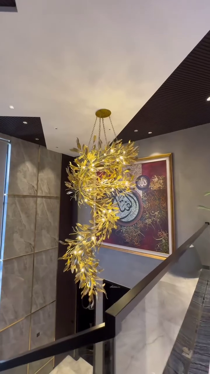 Modern Gold Leaves Tree Chandelier for High-Ceiling