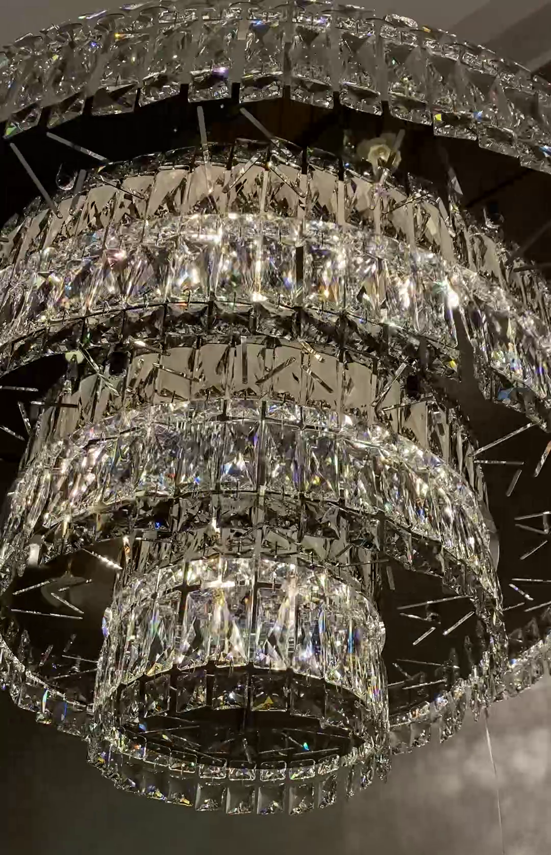 Delicate Light Luxury Multi-Layers Silver Round Crystal Chandelier for Living / dining Room / bedroom /